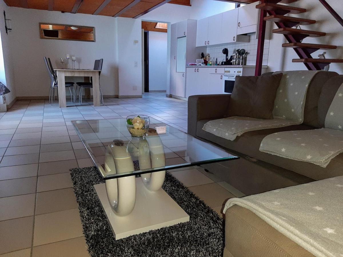 Holidays Homes Il Folletto Quartino 外观 照片