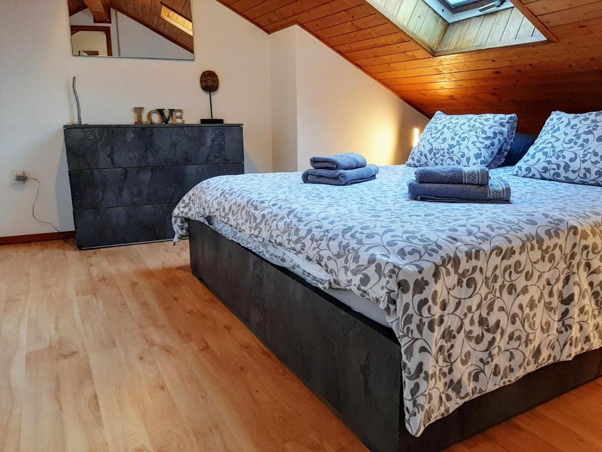 Holidays Homes Il Folletto Quartino 外观 照片