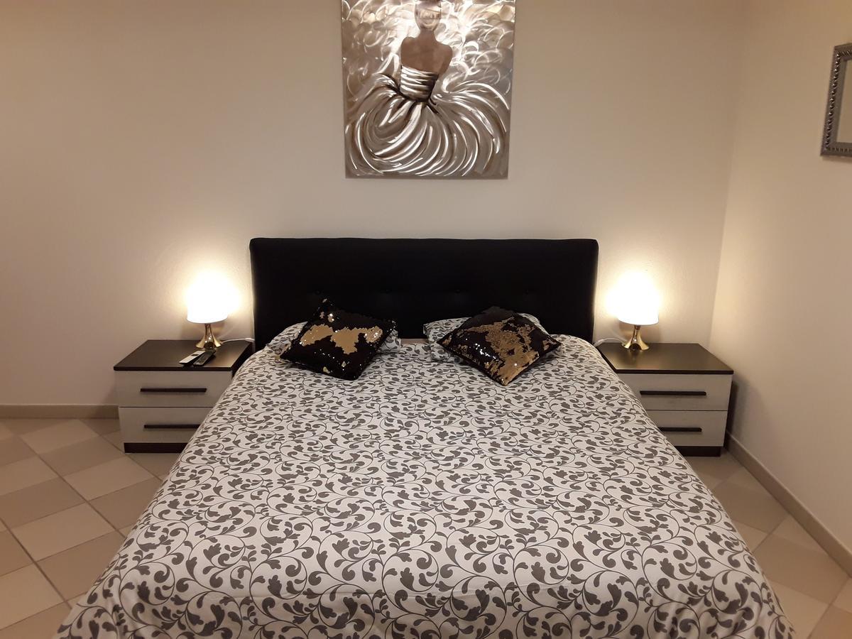 Holidays Homes Il Folletto Quartino 外观 照片
