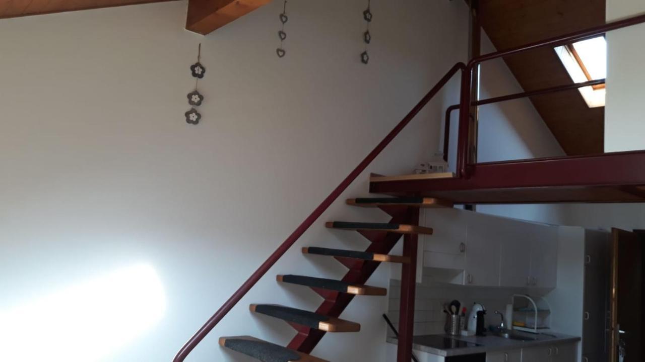 Holidays Homes Il Folletto Quartino 外观 照片
