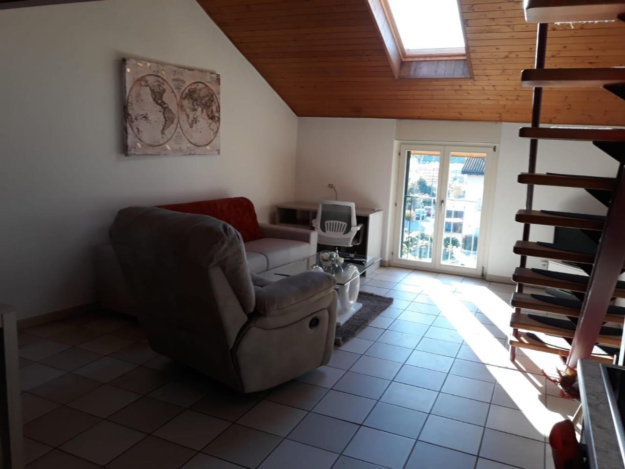 Holidays Homes Il Folletto Quartino 外观 照片