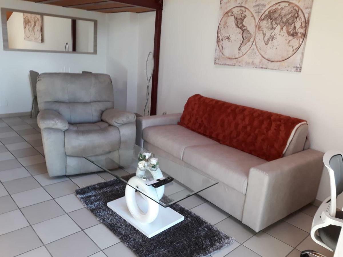 Holidays Homes Il Folletto Quartino 外观 照片